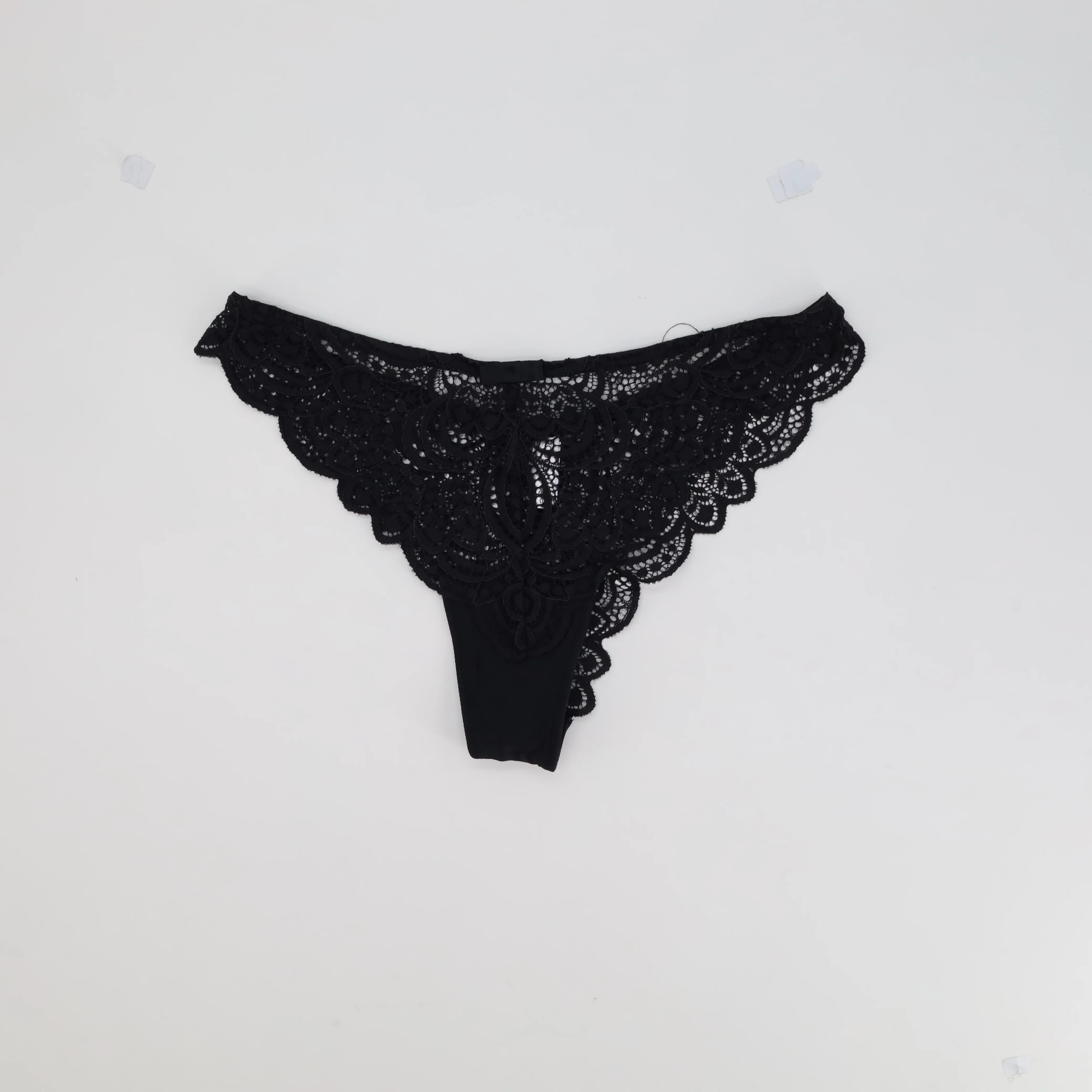 Tanga RougeGorge Noir