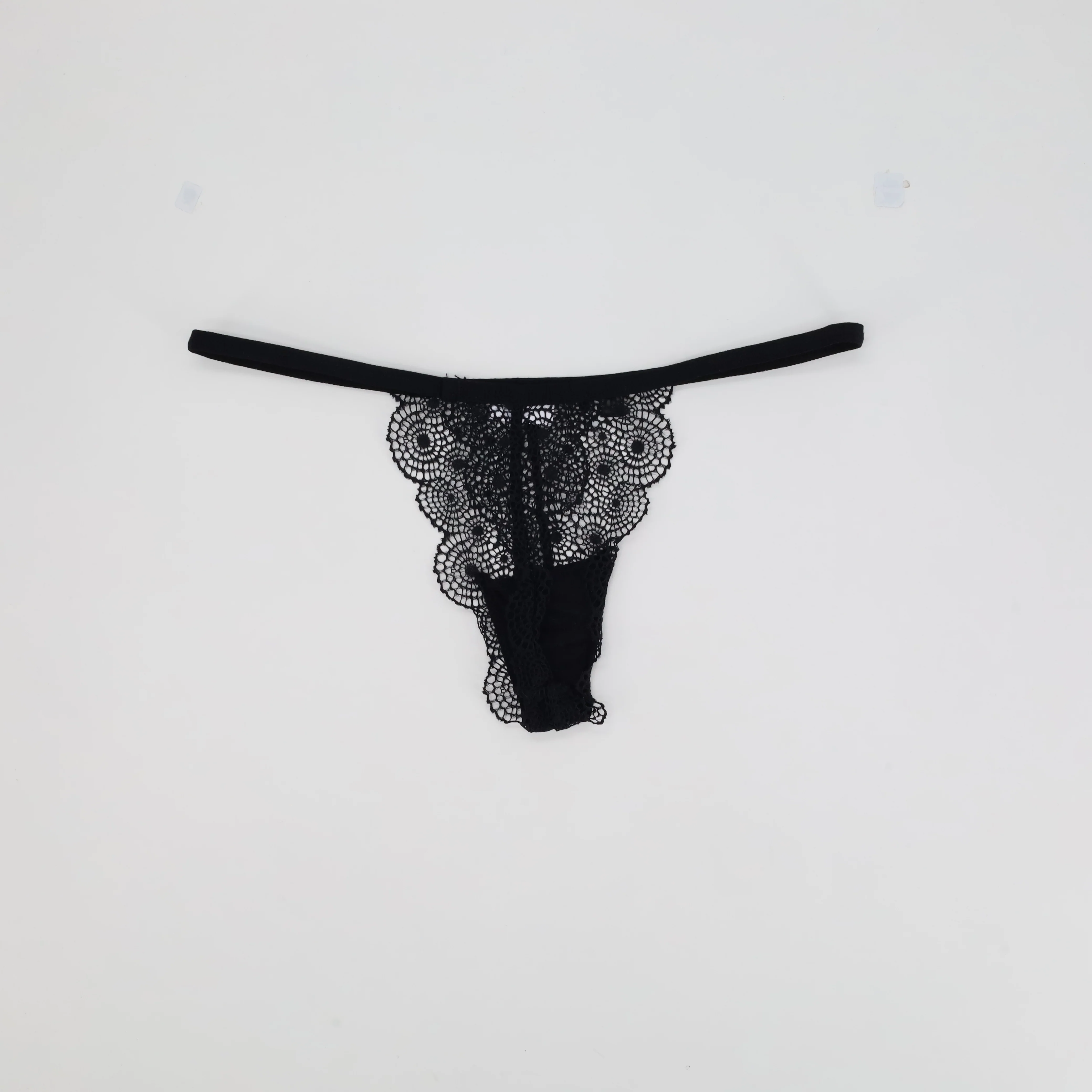 String Obsessive Noir - Image 2