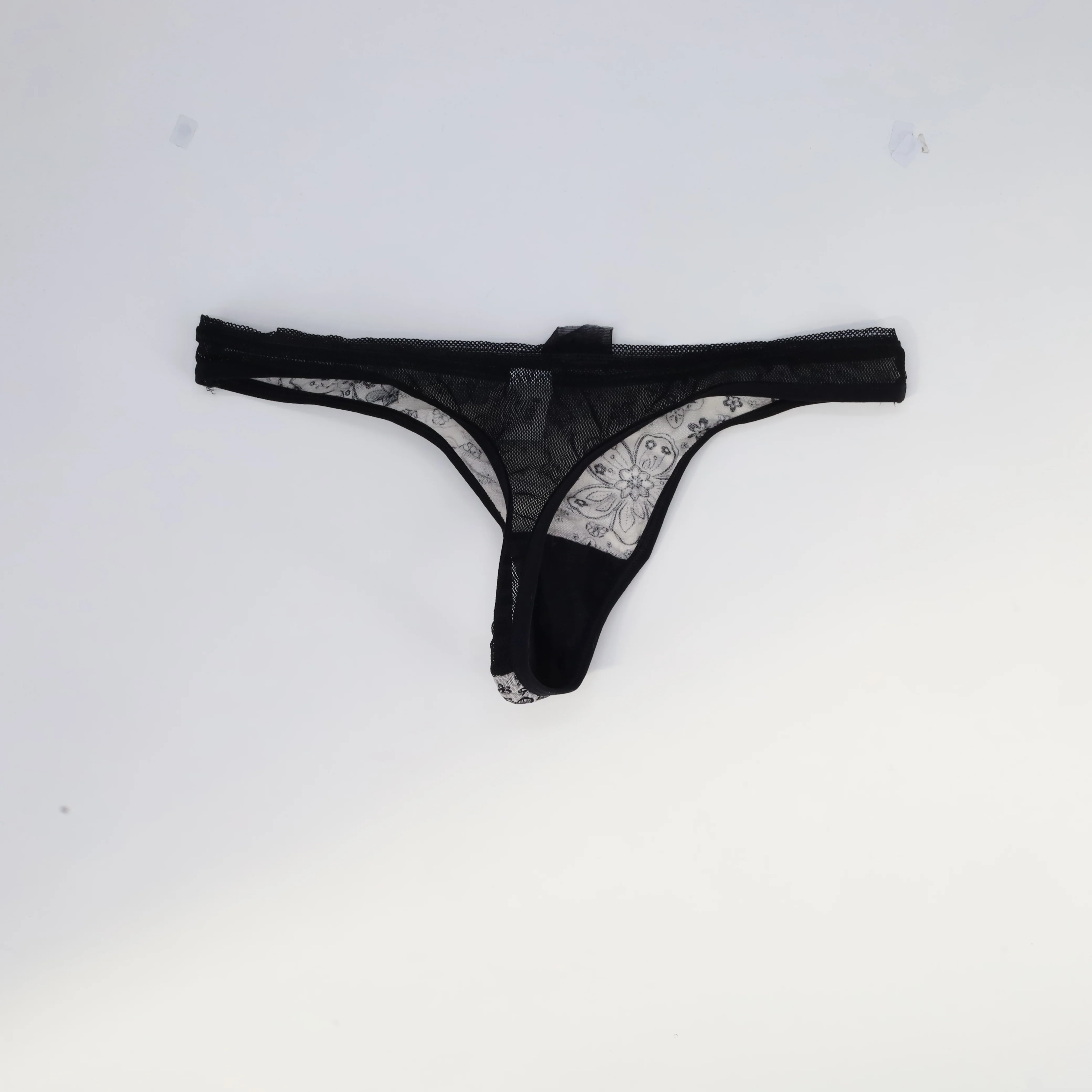 String Noir - Image 2