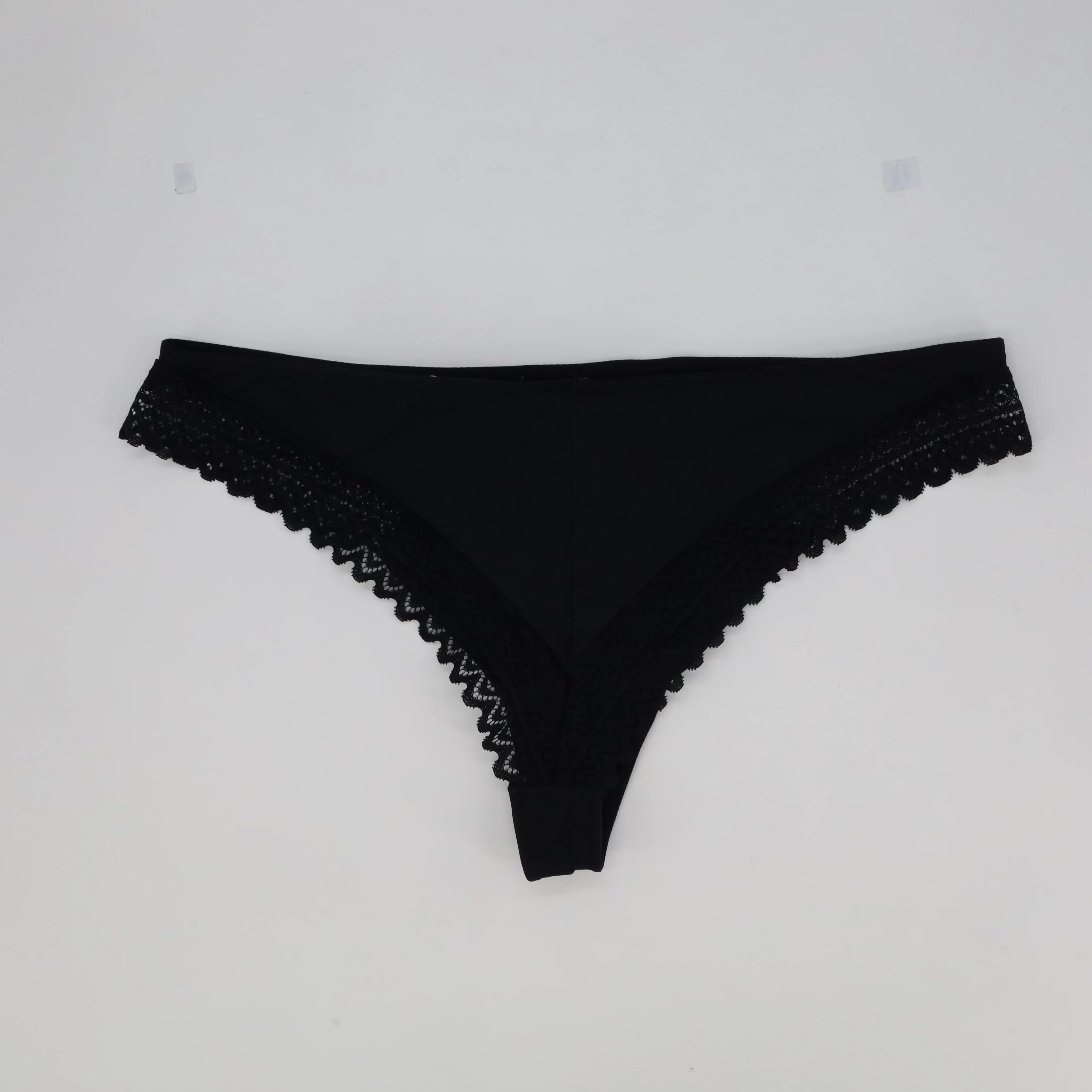 Tanga RougeGorge Noir - Image 2