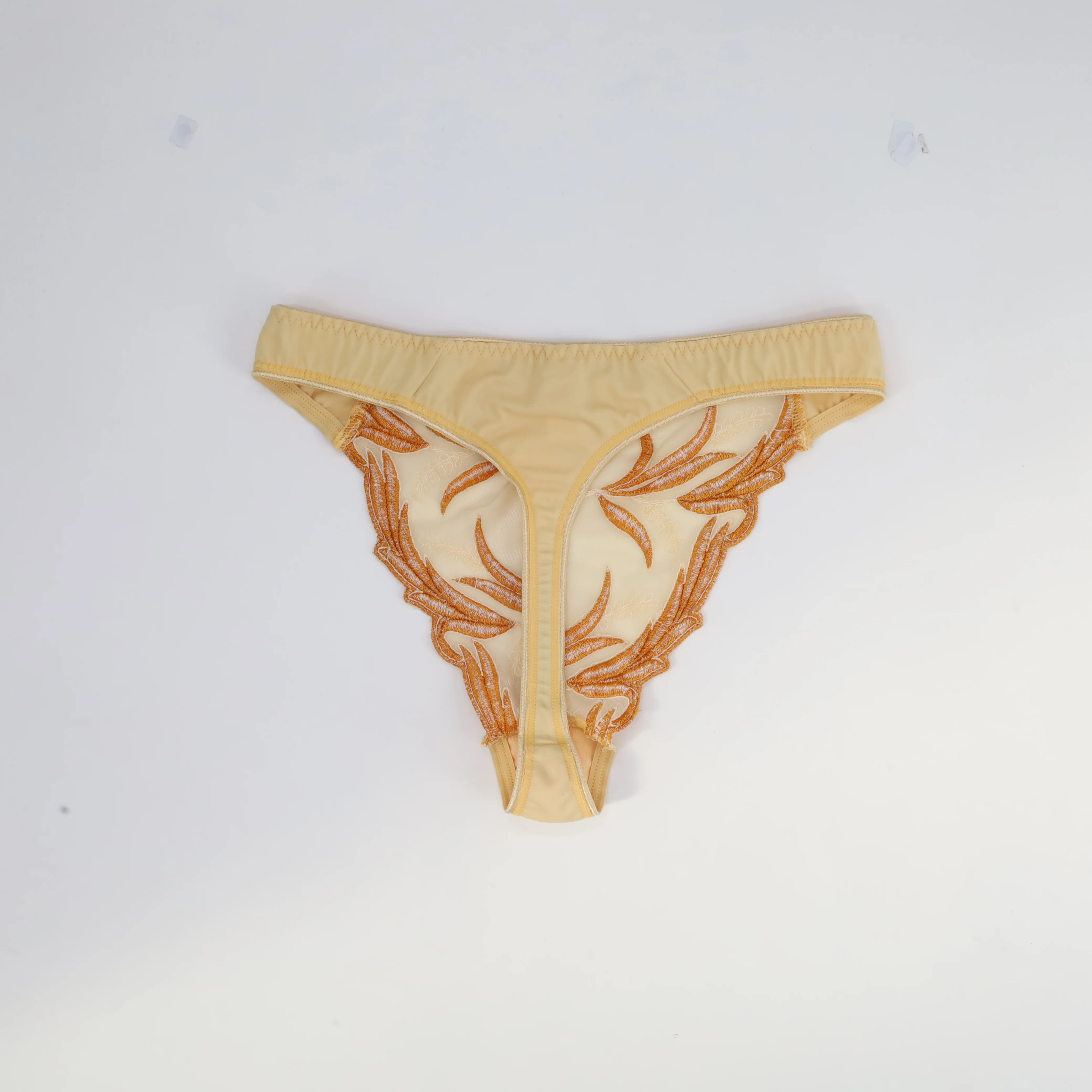 String Jaune - Image 2