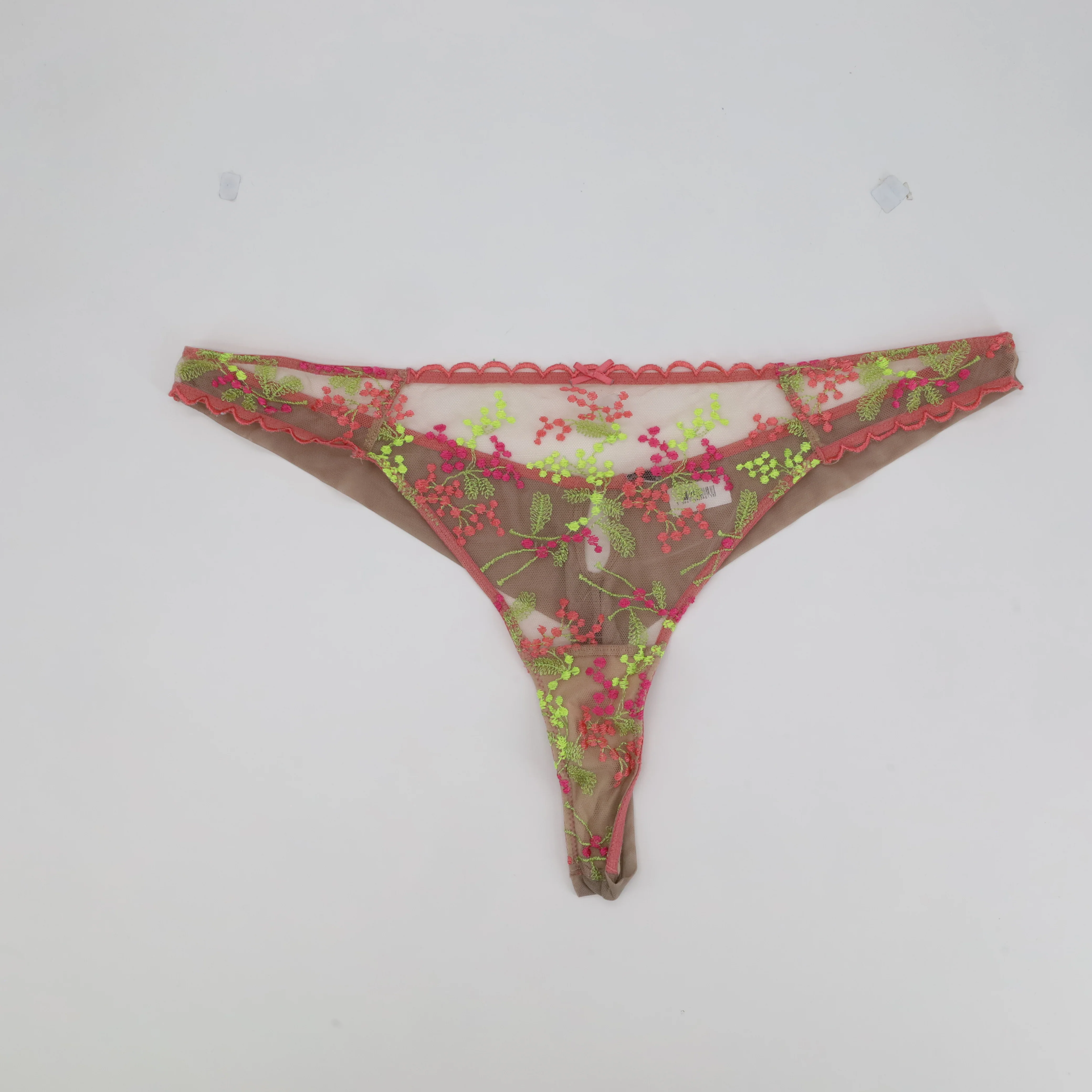 String ETAM Rose