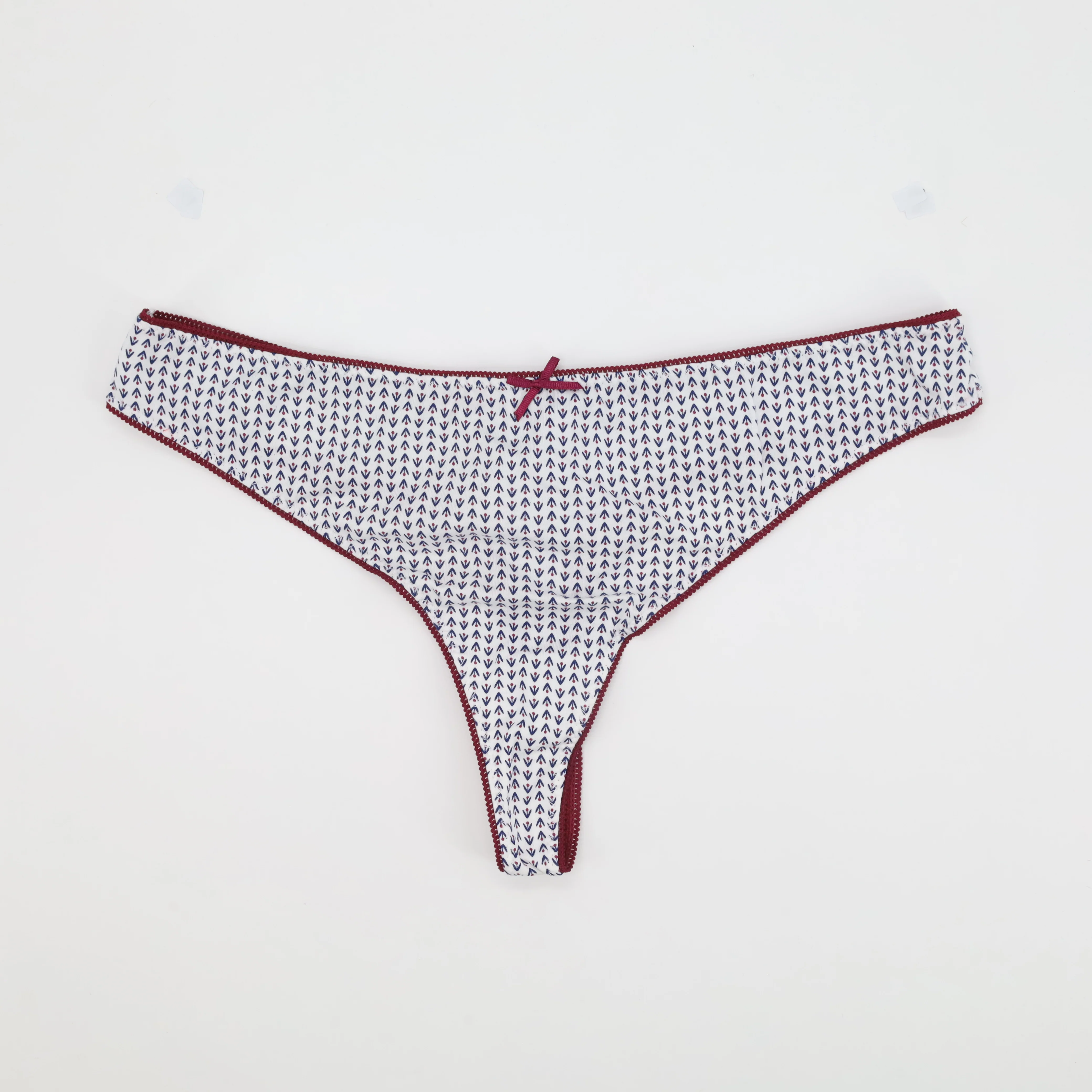 String ETAM Blanc