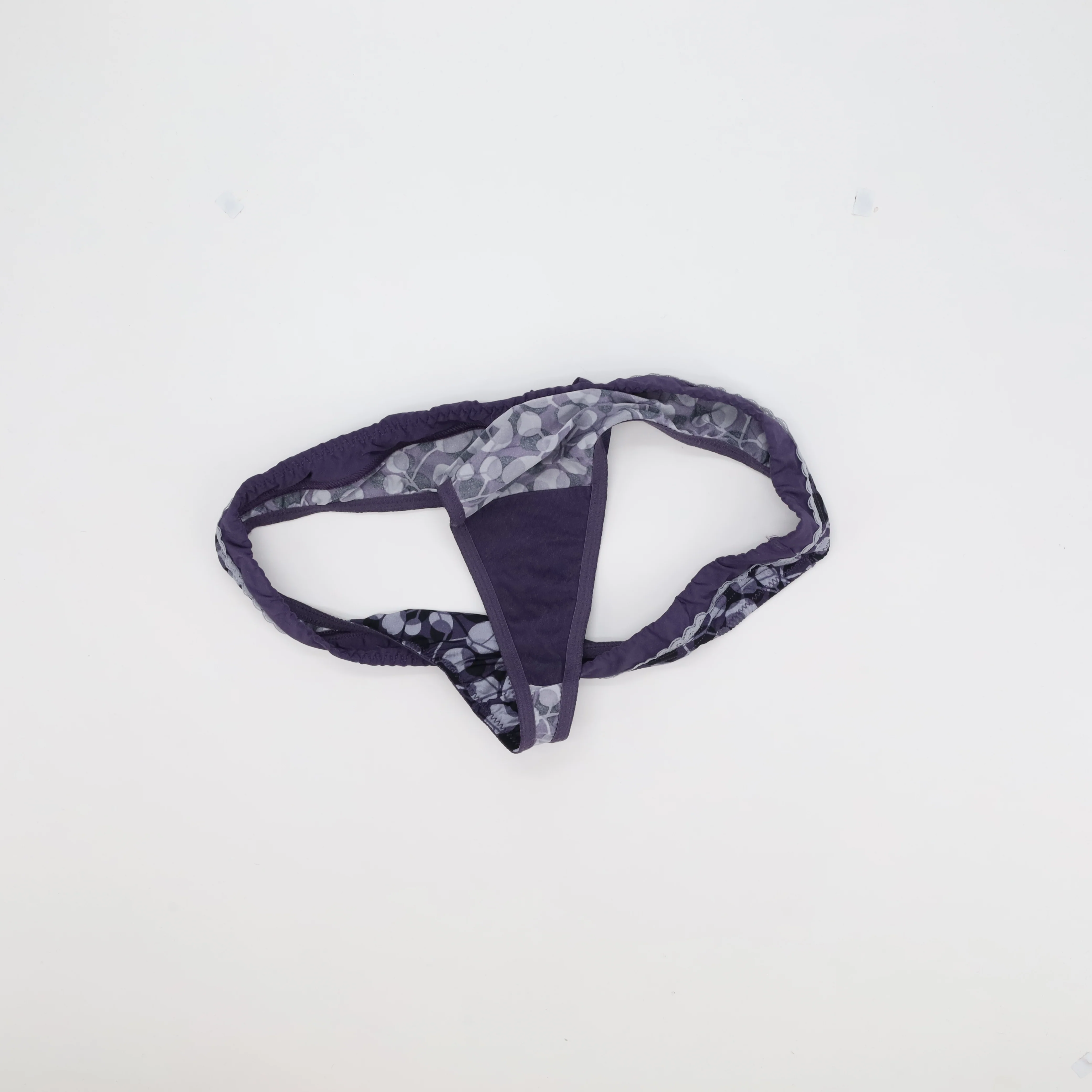 String Variance Violet - Image 3