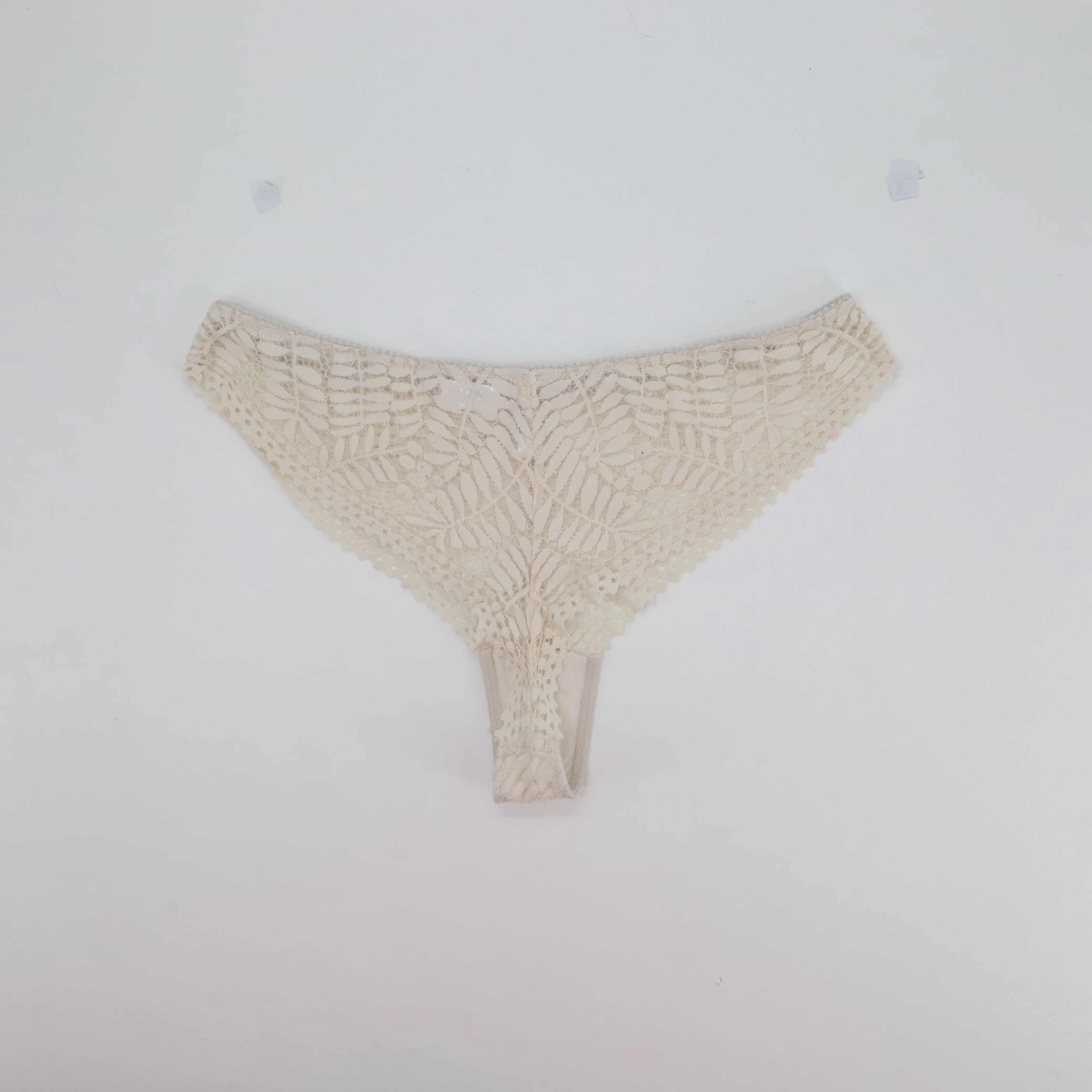 Tanga RougeGorge Blanc - Image 2